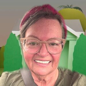 Meet your Posher, Jeanette